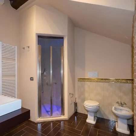 Pieve Confini Sleeps 14 Pool Air Con Wifi تورو سول تراسيمينو
