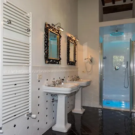 Pieve Confini Sleeps 14 Pool Air Con Wifi Villa *